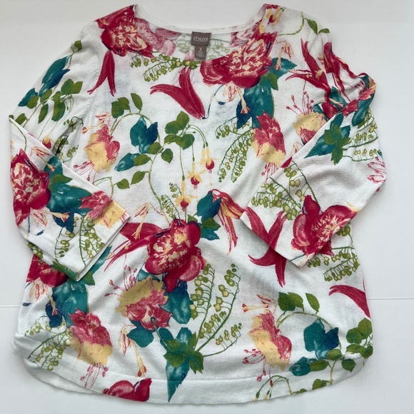 Chicos Size 3 or X Large  Floral Watercolor Ruched Sides Top Lightweight - Picture 1 of 9